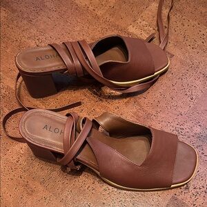 ALOHAS Brown Leather Block Heel Wrap Sandals